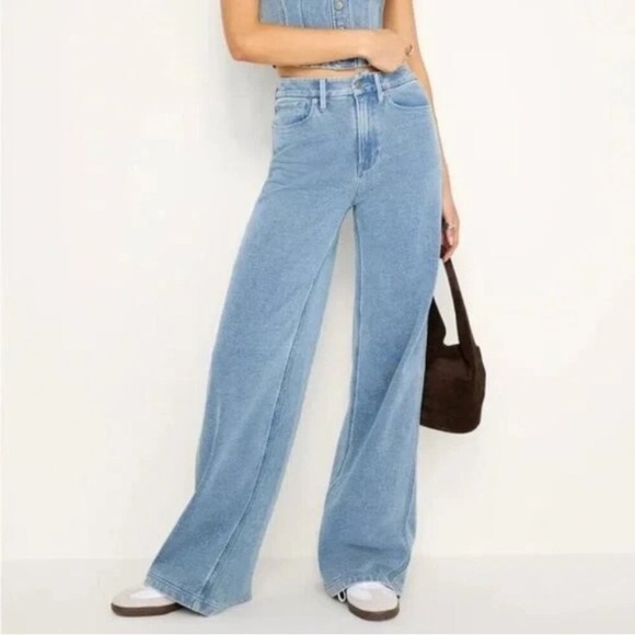 Good American Denim - Good American Light Wash Jeanius Good Skate Wide Leg Jeans